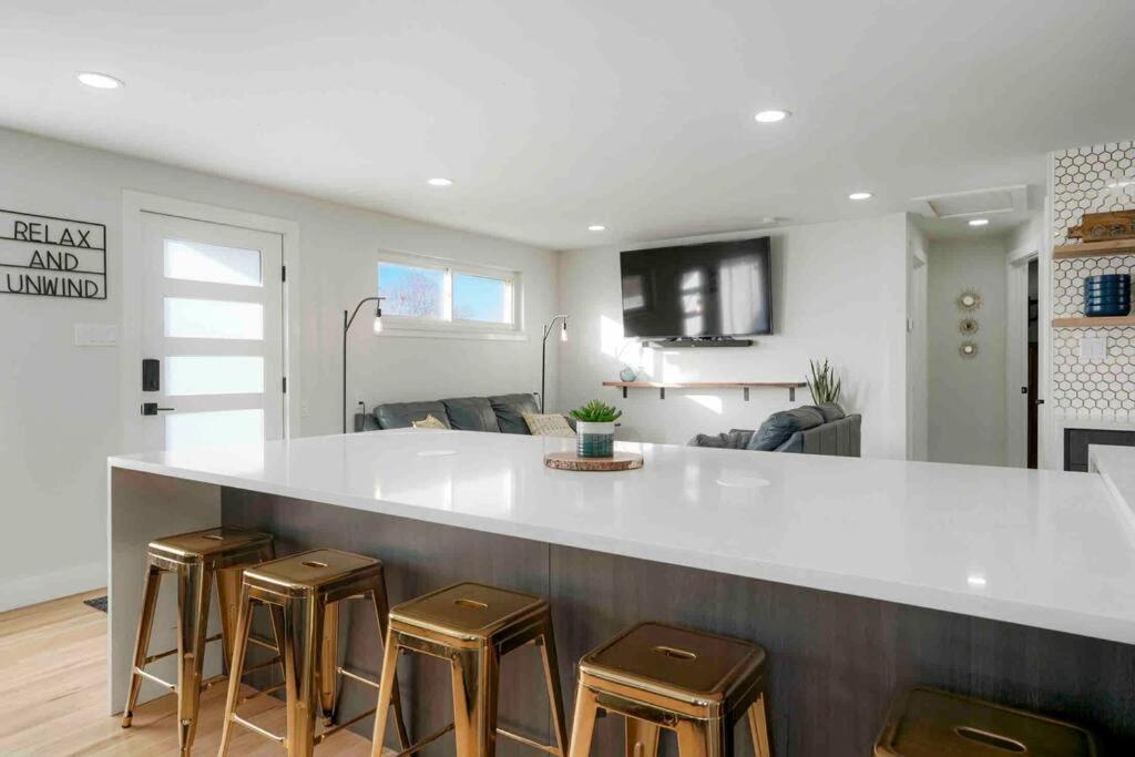 오로라 Sleeps 16 - 15 Min/Downtown, 10 Min/Medical Center 빌라 외부 사진